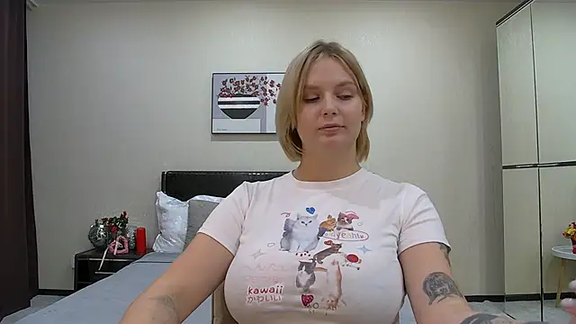 DianeMills live sex cam