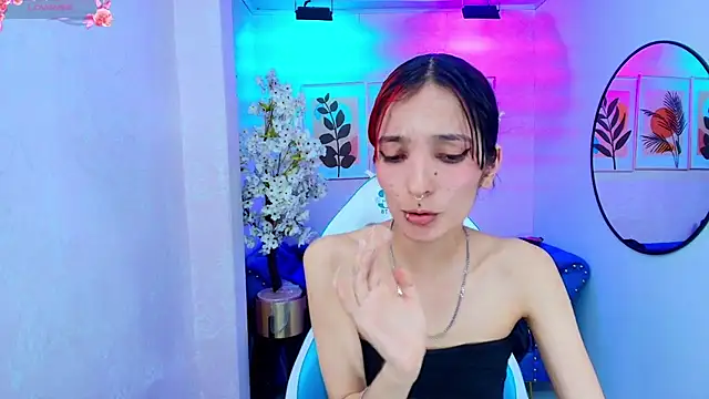 Dafne_huges live sex cam