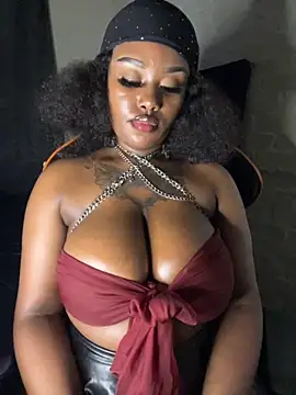 QUEEN_NOBUHLE_777 live sex cam