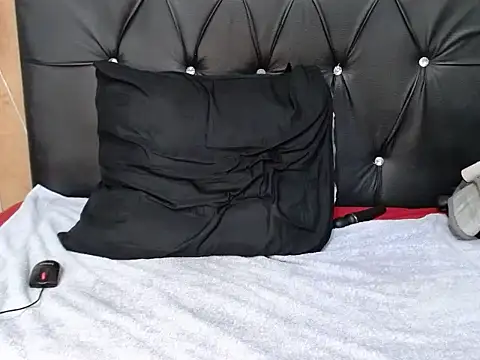 DimplyClit live sex cam