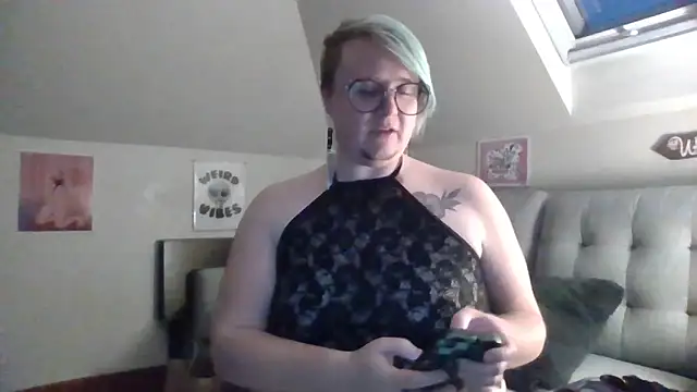 queerlyjaz live sex cam