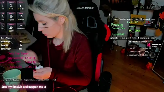 Lisaonthemoon live sex cam