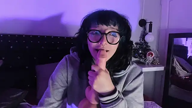 Ghosty_Doll live sex cam