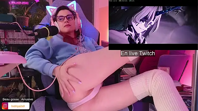 Indriya2x0 live sex cam