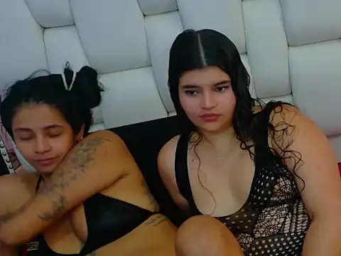 SalomeANDTheylor live sex cam