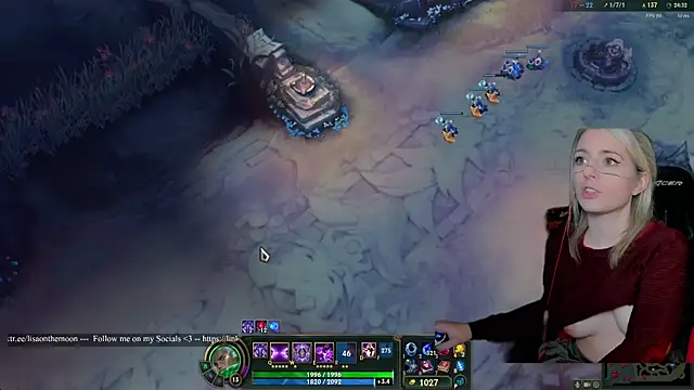 Lisaonthemoon live sex cam