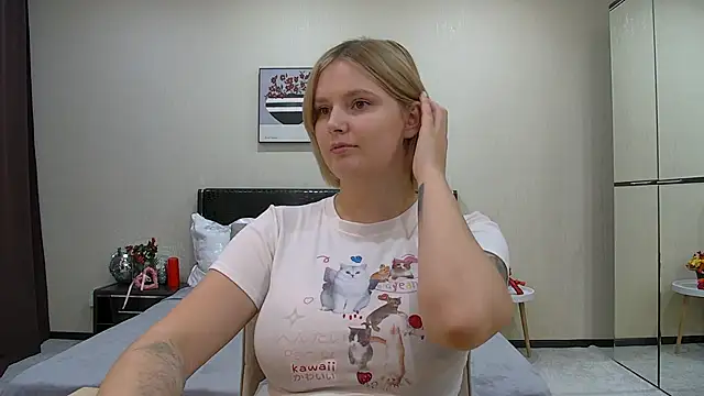 DianeMills live sex cam