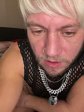 Weestud94 live sex cam