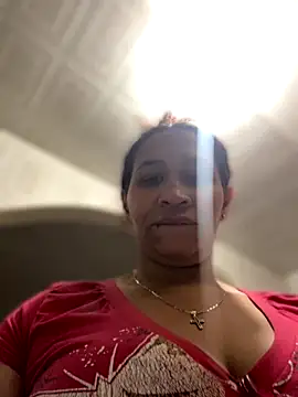 Carola-Ross live sex cam