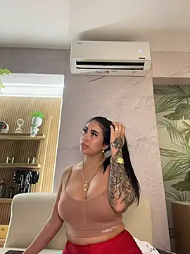 kiim_taaylor live sex cam