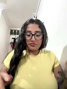 croftsmila live sex cam