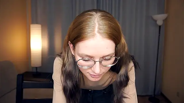 ToyaPletz live sex cam