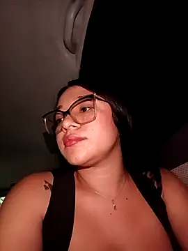 -VICKKY live sex cam