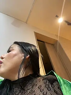 Miah_gomez_ live sex cam