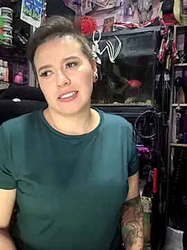 TamySweetness live sex cam