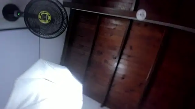 SusanBenett live sex cam