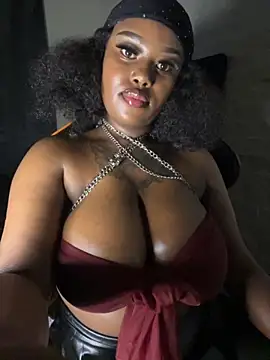 QUEEN_NOBUHLE_777 live sex cam