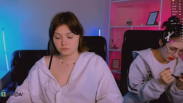 nikole_kitt live sex cam