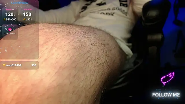Tom_kio live sex cam