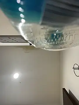 Juanita-Diaz live sex cam