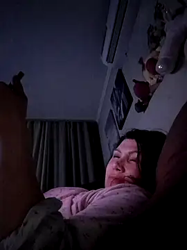 ROXOLANAA_SEXY live sex cam