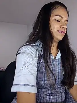 sophia_ramirez12 live sex cam