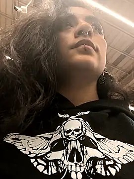 Lila_Desiree live sex cam