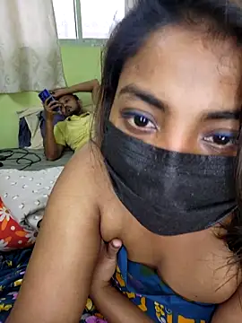 Trending_Couple live sex cam