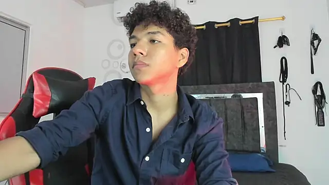 Maximiliano_Khalil live sex cam