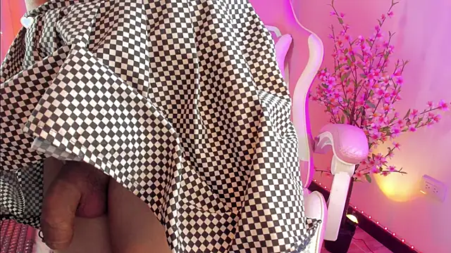 Pinkyrosse live sex cam