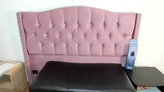 StefanyMiler live sex cam