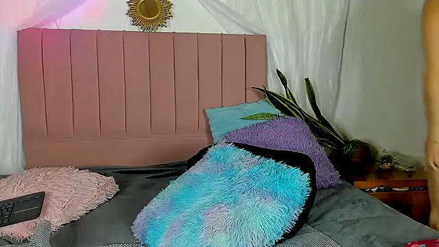 Tania_xw live sex cam