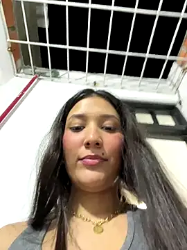 IsabellaJoness_ live sex cam