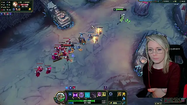 Lisaonthemoon live sex cam