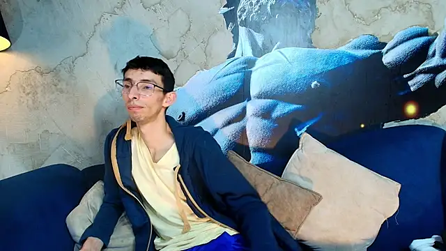 ZyroNight live sex cam