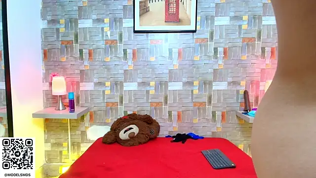 aaron_antonella_mds live sex cam