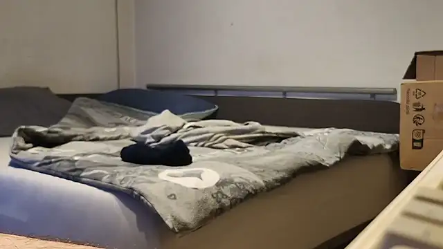 Alphapimmelchen live sex cam