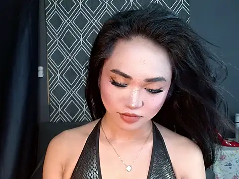 hugesignificant_69 live sex cam