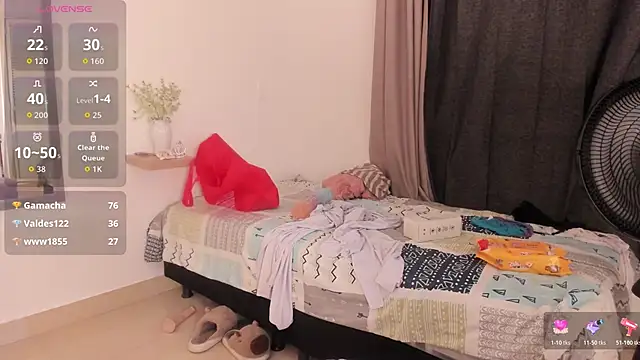 Amina_hafsa live sex cam