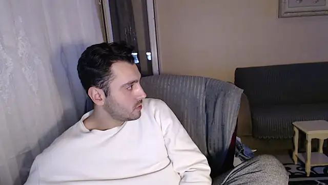 handsomeee04 live sex cam