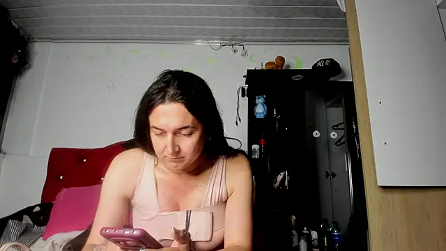 Sweet-Suck69 live sex cam