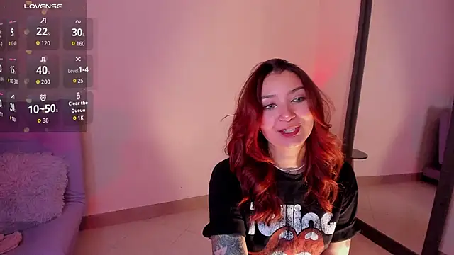 Isis-Blaze live sex cam