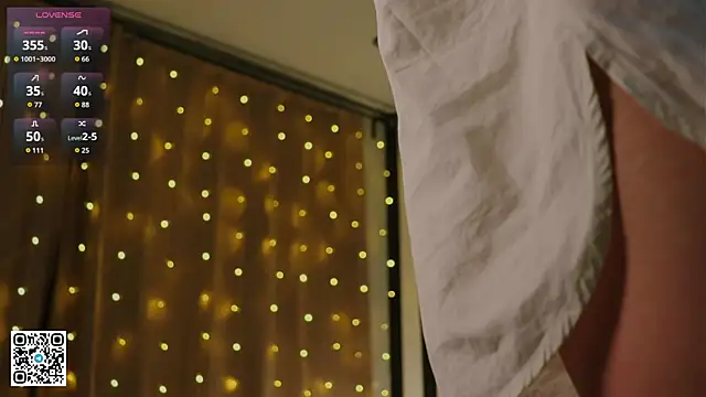 LorinaMaffitt live sex cam