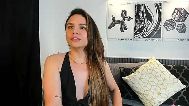 Cloe_Bonne live sex cam
