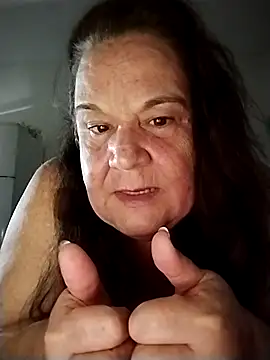 Yaya_Mineira live sex cam