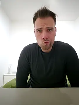 mrlyuis live sex cam