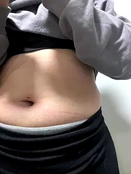 Cloew_Marz live sex cam