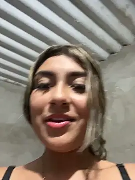 Sweed-virgin-pussy live sex cam