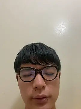 hiroto11058 live sex cam