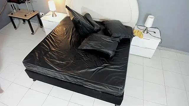 emilytowzen live sex cam